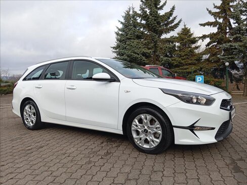 KIA Ceed Kombi 1,5 l 118 kw