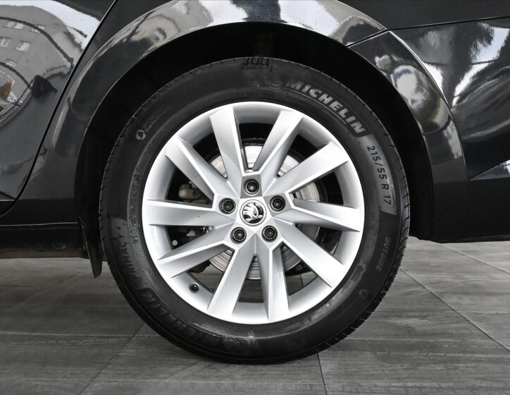 Škoda Superb Kombi 2,0 l 110 kw