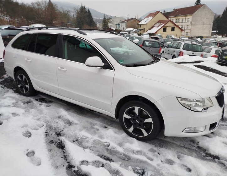 Škoda Superb Kombi 2,0 l 103 kw