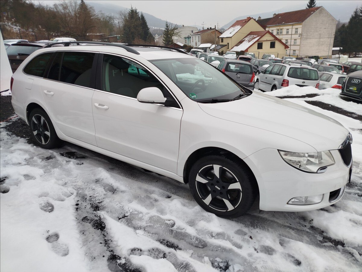 Škoda Superb Kombi 2,0 l 103 kw