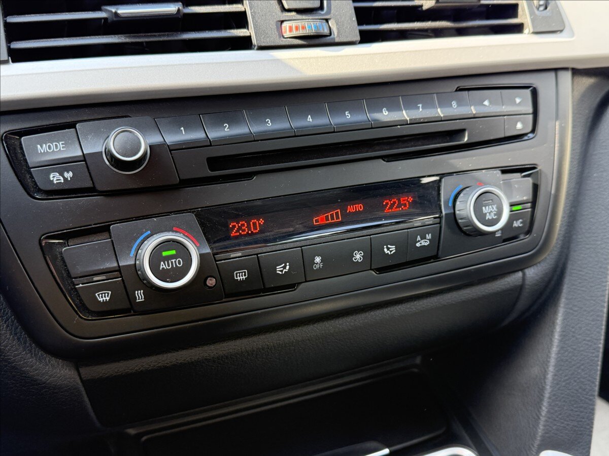 BMW Řada 3 Sedan 3,0 l 225 kw