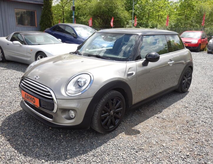 Mini Cooper Hatchback 1,5 l 100 kw