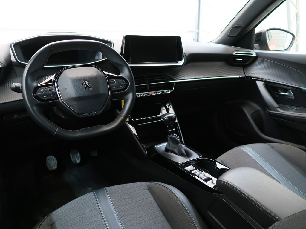 Peugeot 2008 SUV 1,2 l 74 kw