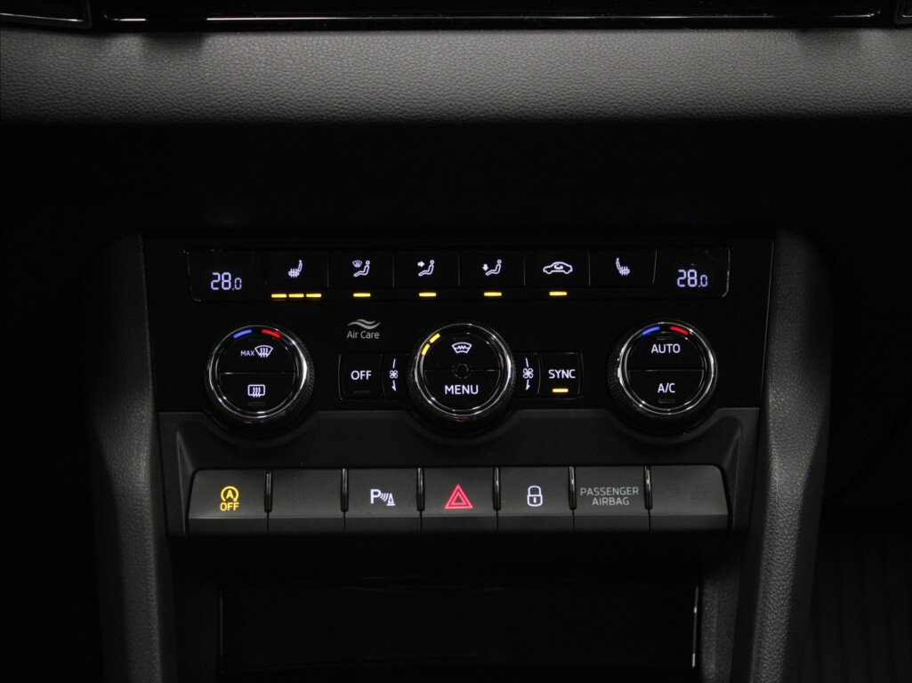 Škoda Karoq SUV 1,5 l 110 kw