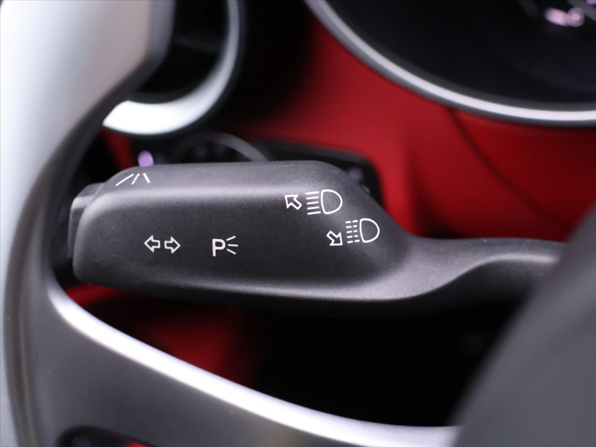 Alfa Romeo Stelvio SUV / Terénní 2,9 l 375 kw