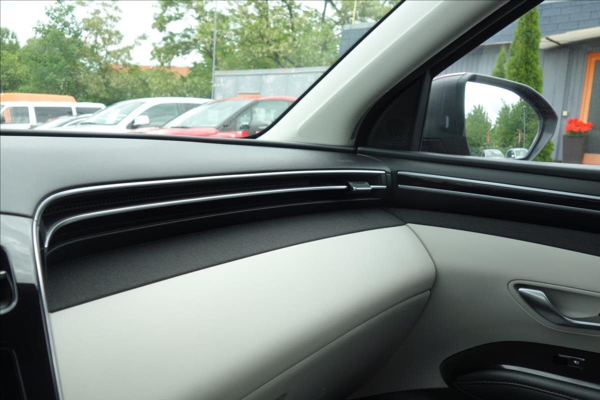 Hyundai Tucson SUV 1,6 l 110 kw