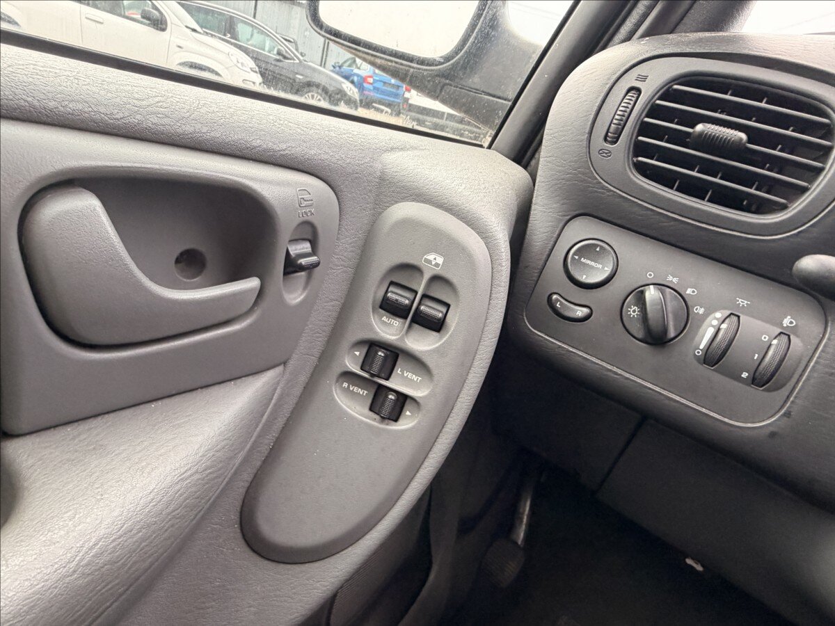 Chrysler Grand Voyager MPV 2,8 l 110 kw