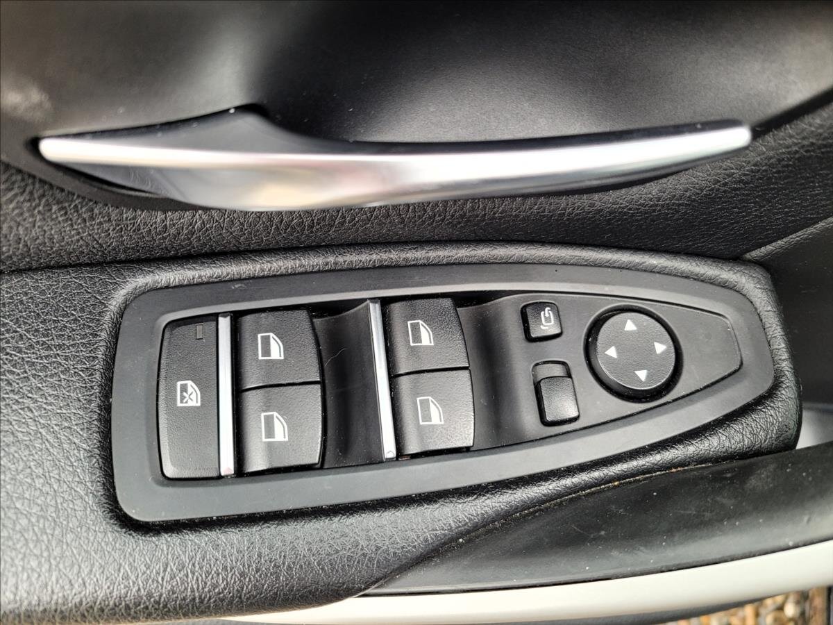 BMW Řada 3 Kombi 2,0 l 100 kw