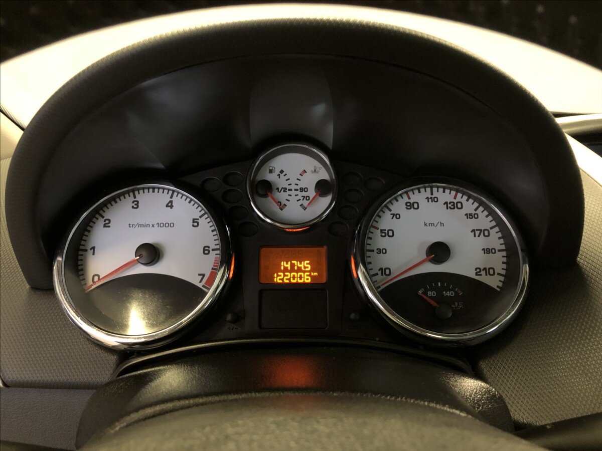 Peugeot 207 Kombi 1,4 l 70 kw