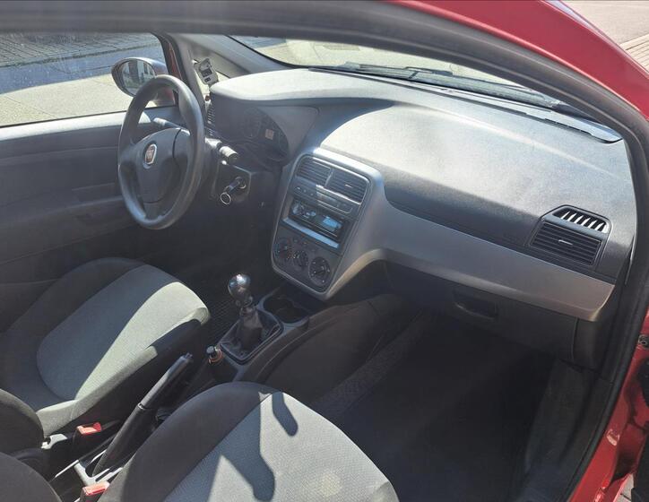 Fiat Grande Punto 28