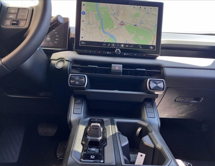 Toyota RAV4 SUV / Terénní 2,5 l 136 kw