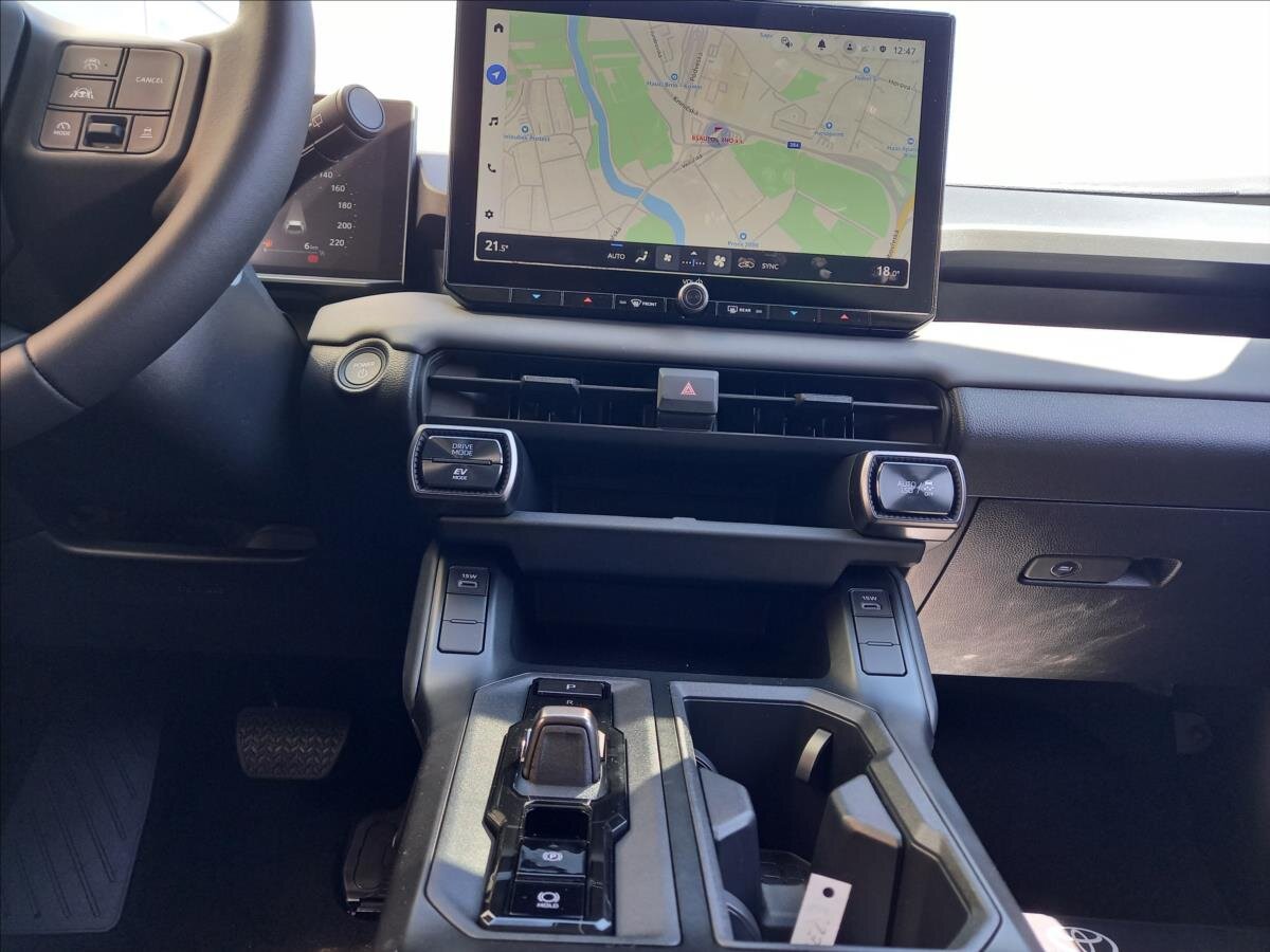 Toyota RAV4 SUV / Terénní 2,5 l 136 kw