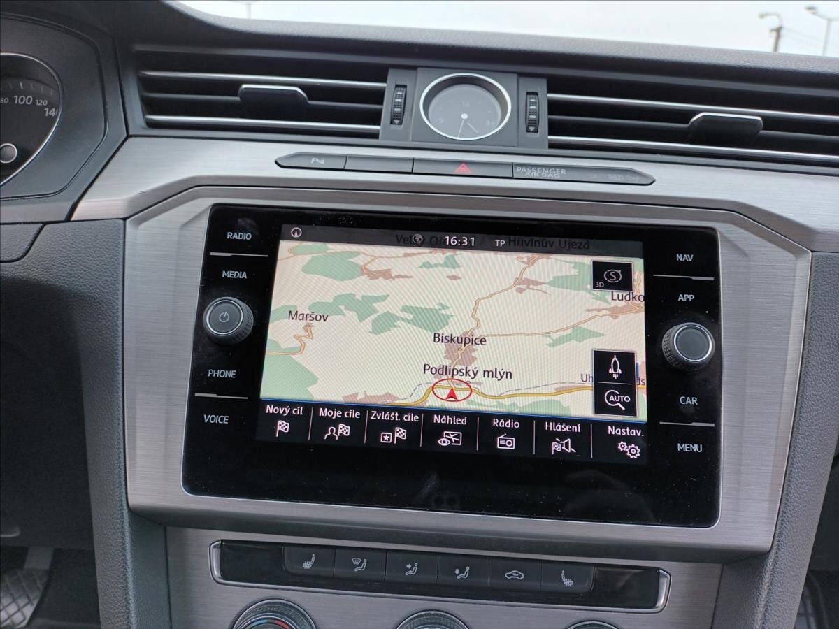 Volkswagen Passat Kombi 2,0 l 110 kw