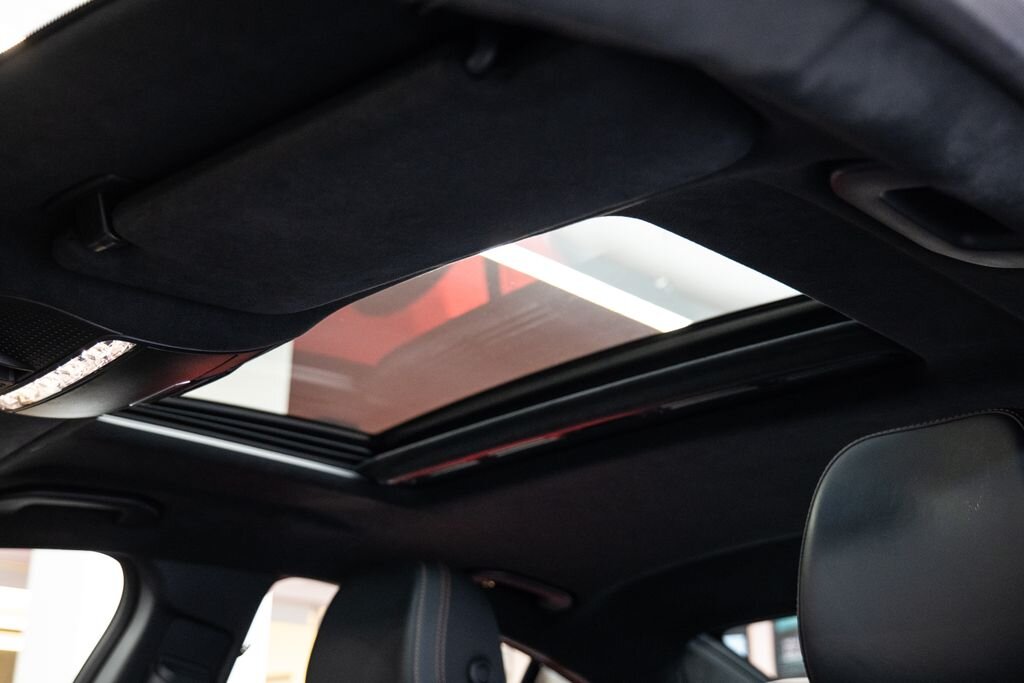 Mercedes-Benz CLS Sedan 3,0 l 320 kw