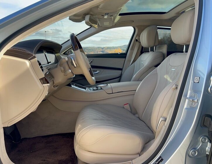 Mercedes-Benz Třídy S Sedan / Limuzína 6,0 l 390 kw