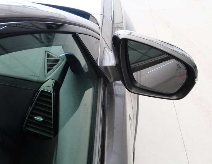 DS Automobiles DS7 Crossback 12