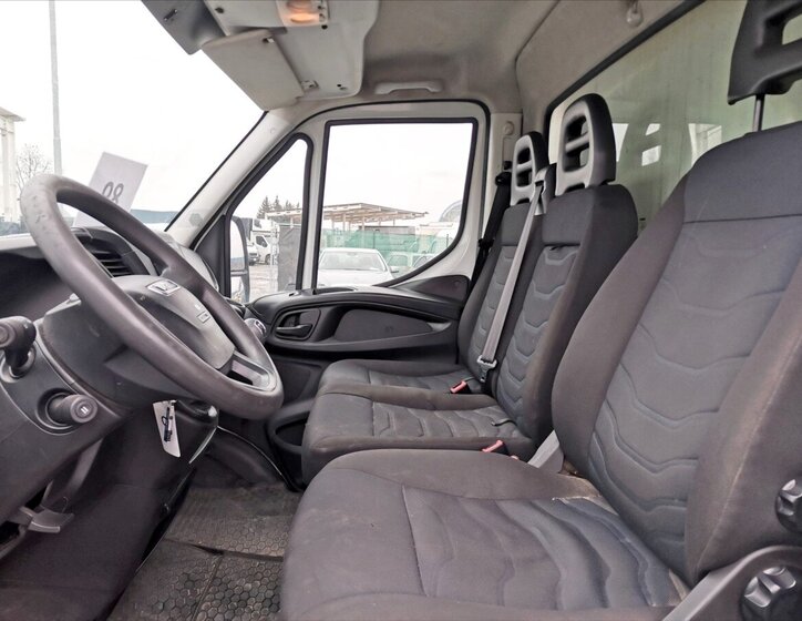 Iveco Daily Skříň 3,0 l 132 kw