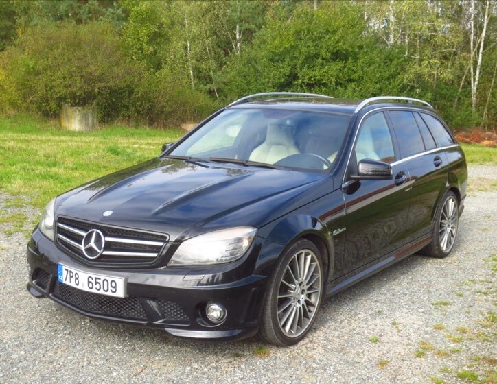 Mercedes-Benz Třídy C Kombi 6,2 l 336 kw