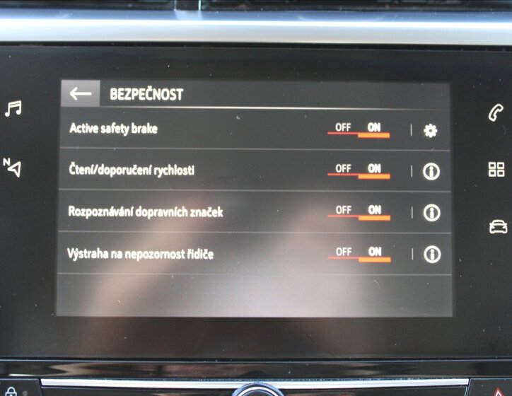 Opel Corsa Hatchback 1,2 l 55 kw