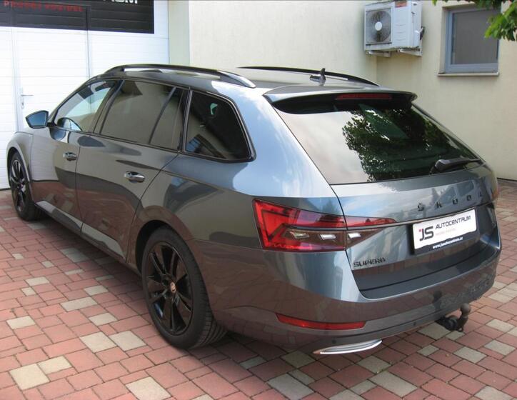 Škoda Superb 10