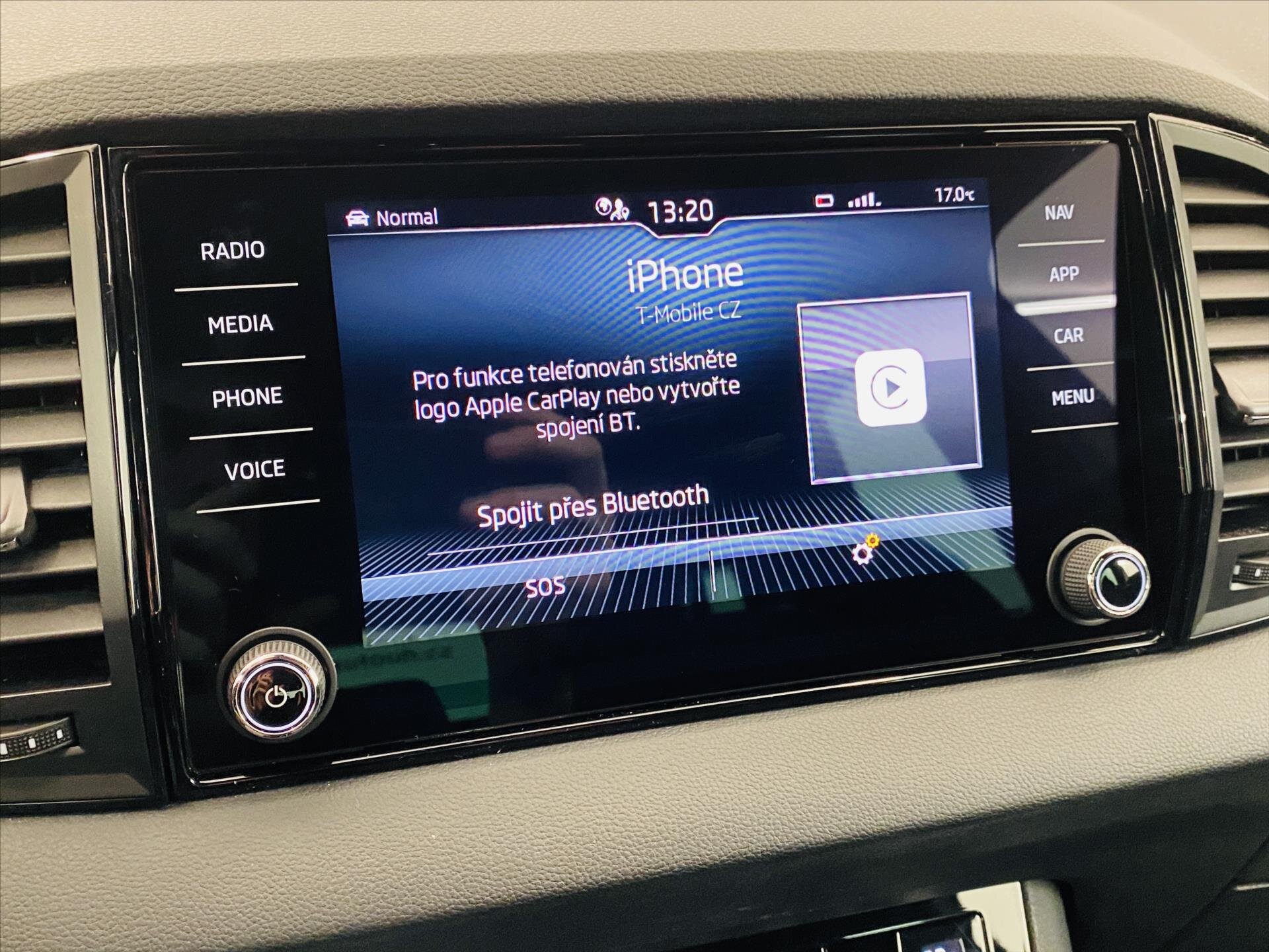 Škoda Karoq SUV / Terénní 1,5 l 110 kw