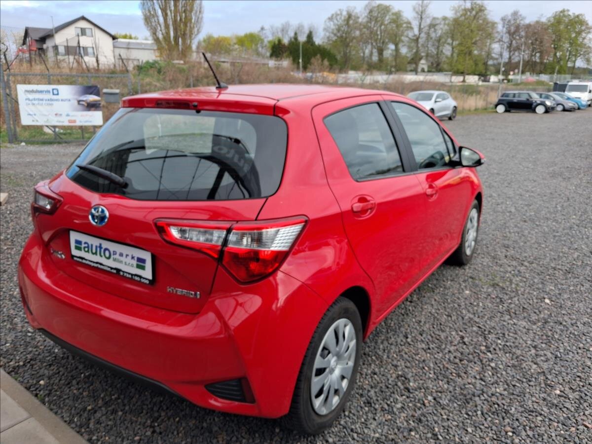 Toyota Yaris Kombi 1,5 l 54 kw