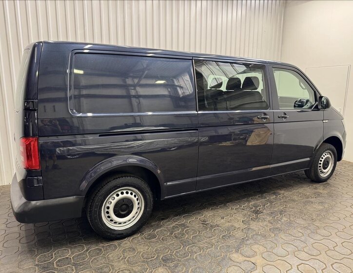 Volkswagen Transporter 9