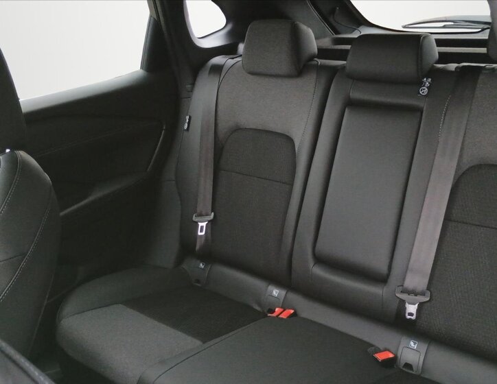 Nissan Qashqai SUV 1,3 l 116 kw