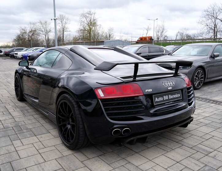 Audi R8 Kupé 4,2 l 309 kw
