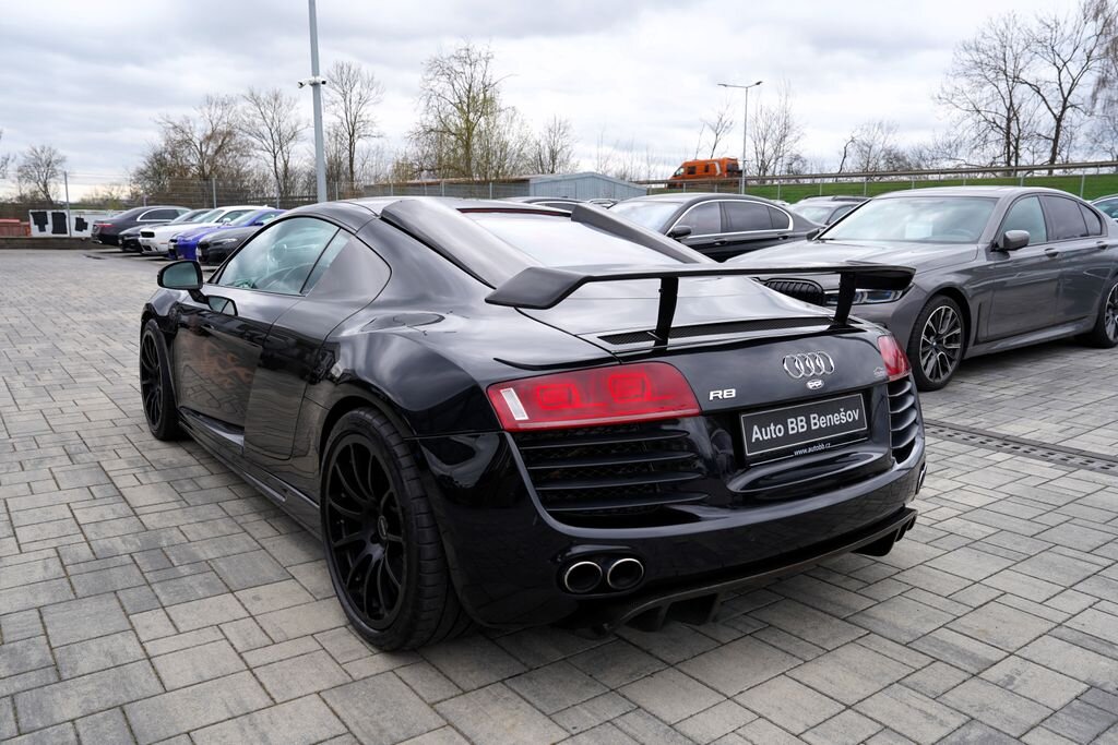 Audi R8 Kupé 4,2 l 309 kw