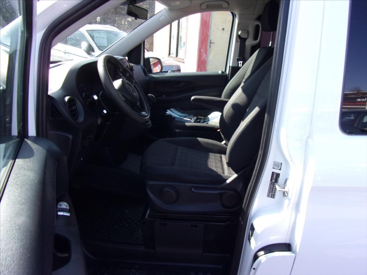 Mercedes-Benz Vito Kombi 2,1 l 120 kw