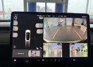 Tesla Model 3 Sedan / Limuzína 0,0 377 kw