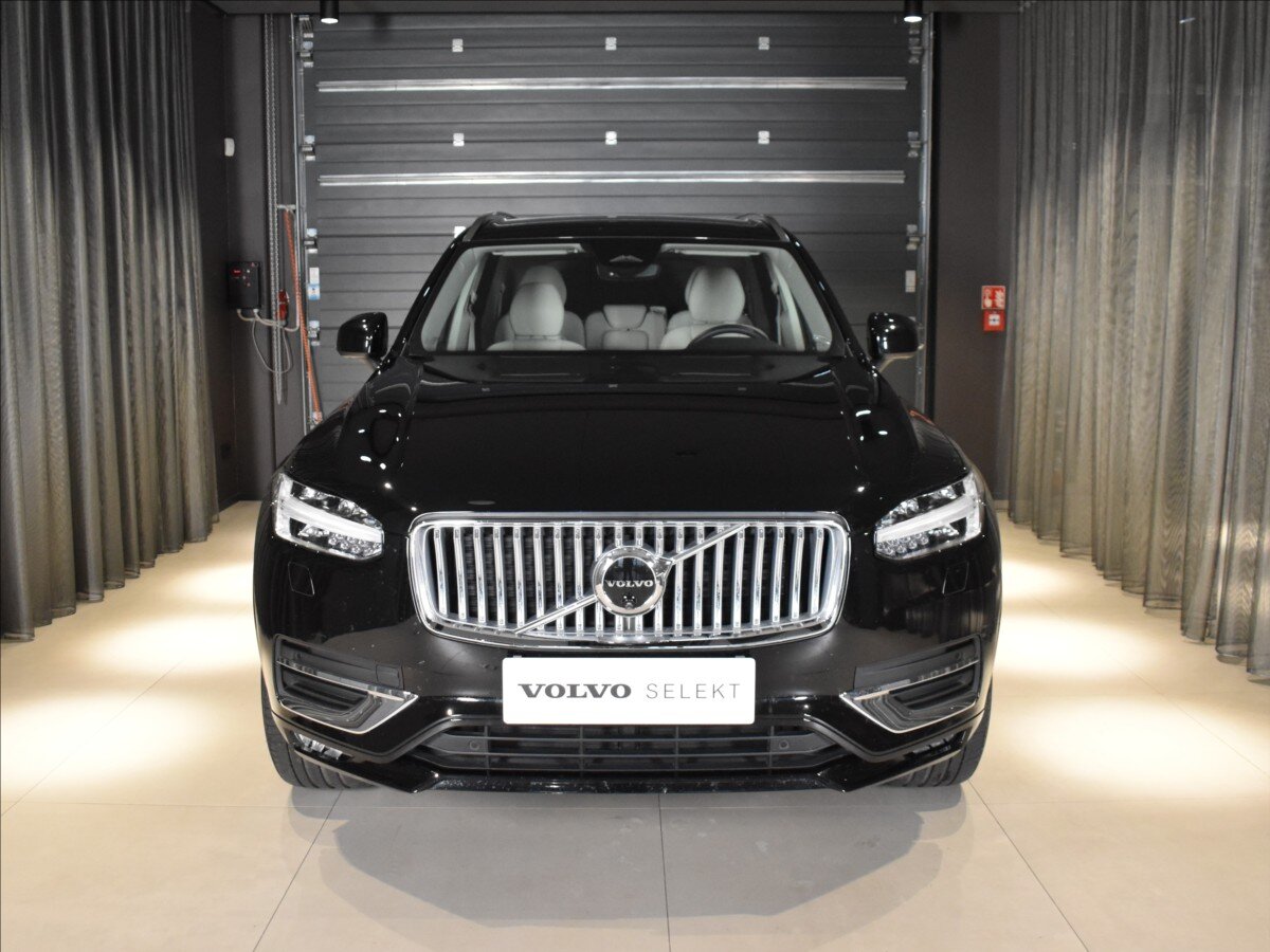 Volvo XC90 SUV / Terénní 2,0 l 184 kw