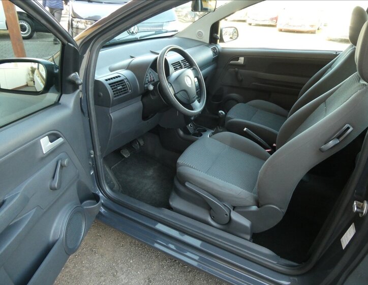 Volkswagen Fox Hatchback 1,2 l 40 kw