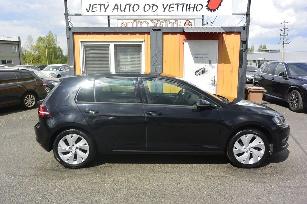 Volkswagen Golf Hatchback 1,2 l 63 kw