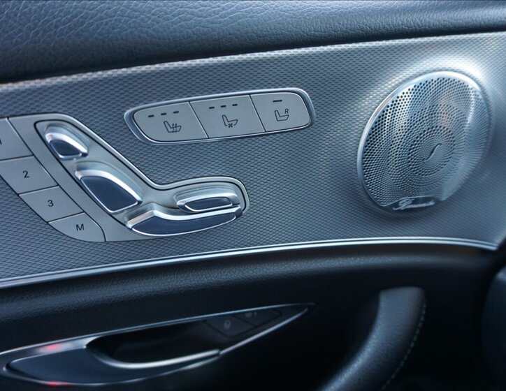 Mercedes-Benz Třídy E 11