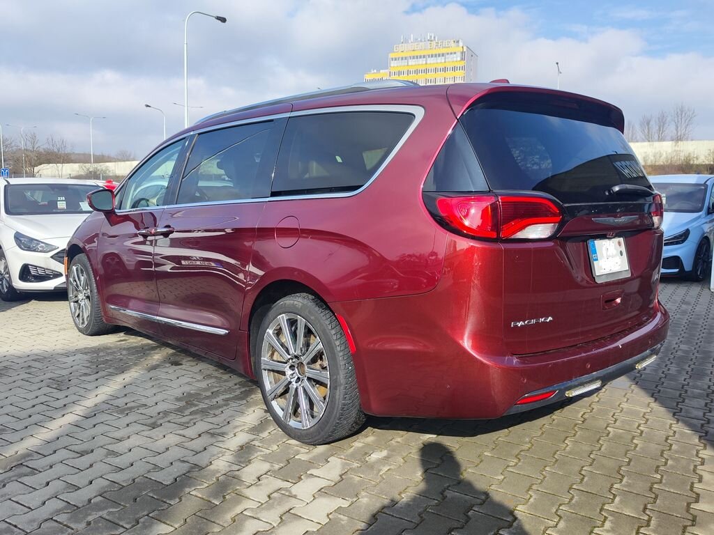 Chrysler Pacifica MPV 3,6 l 214 kw