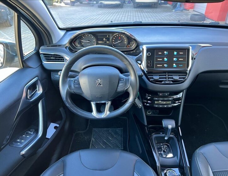 Peugeot 2008 SUV / Terénní 1,2 l 81 kw