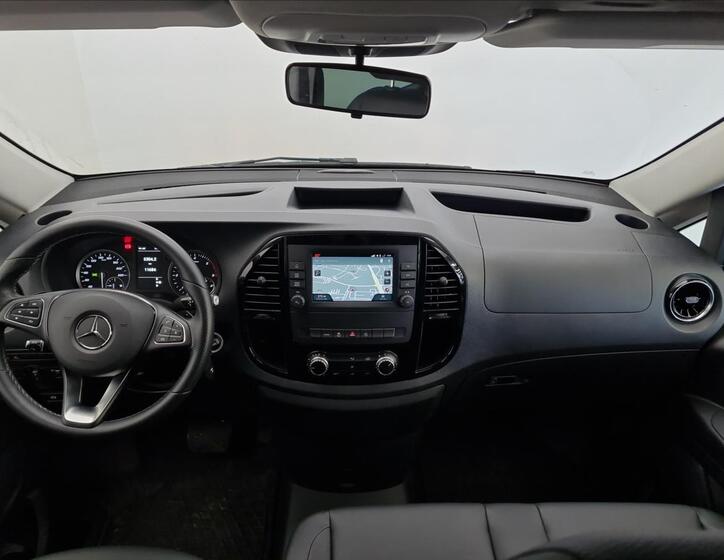 Mercedes-Benz Vito 13
