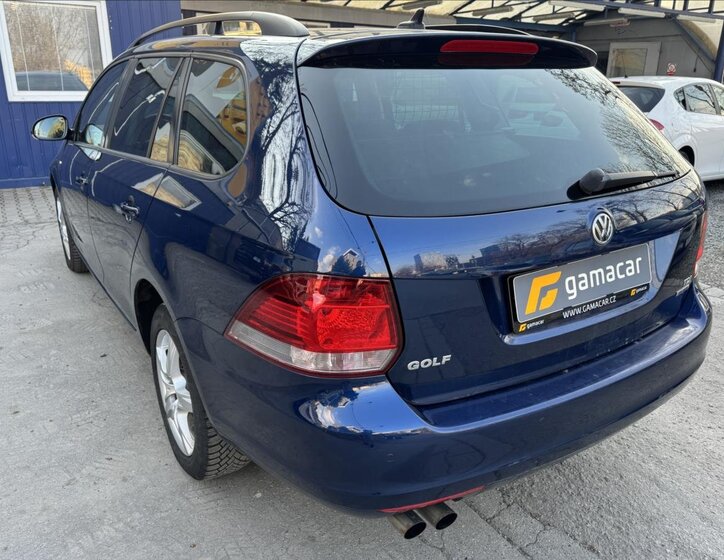 Volkswagen Golf Kombi 1,6 l 77 kw
