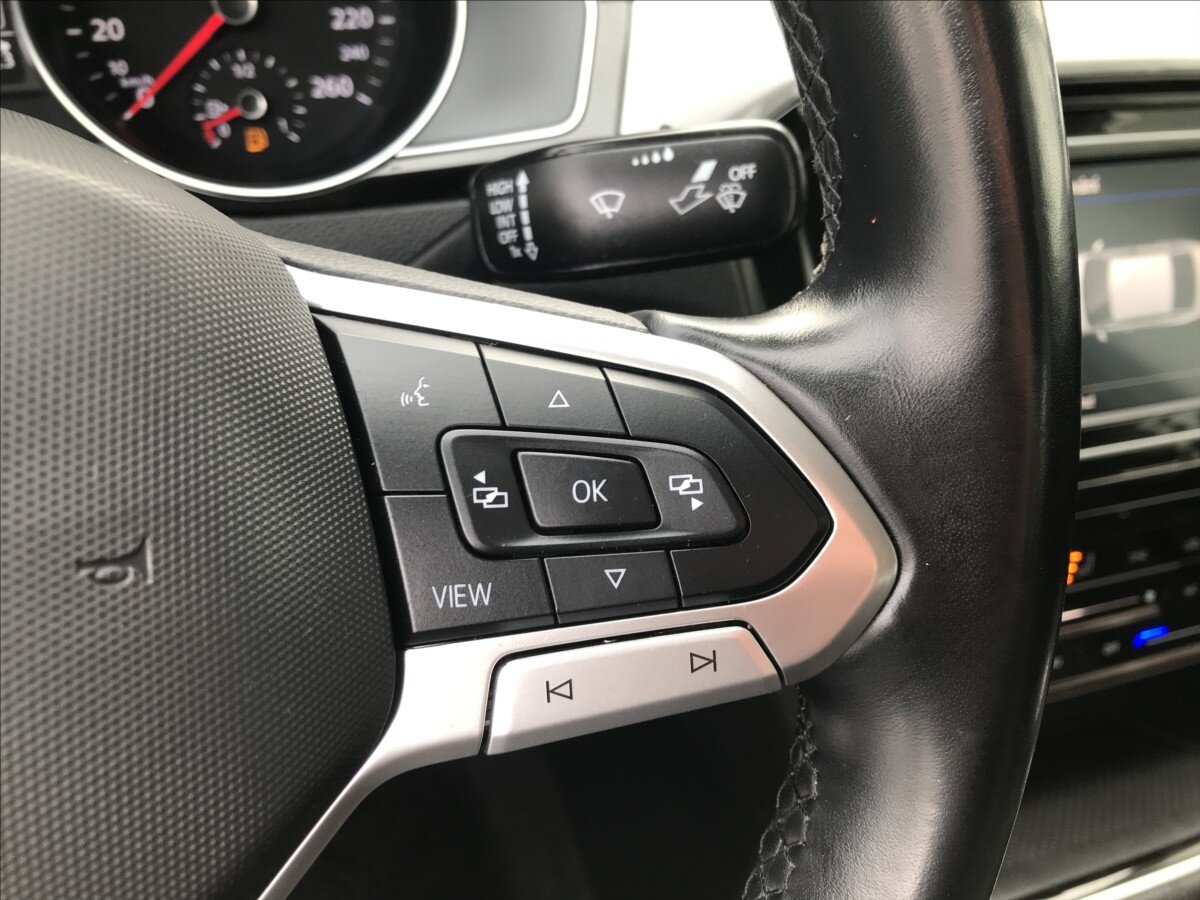 Volkswagen Passat Sedan / Limuzína 1,5 l 110 kw