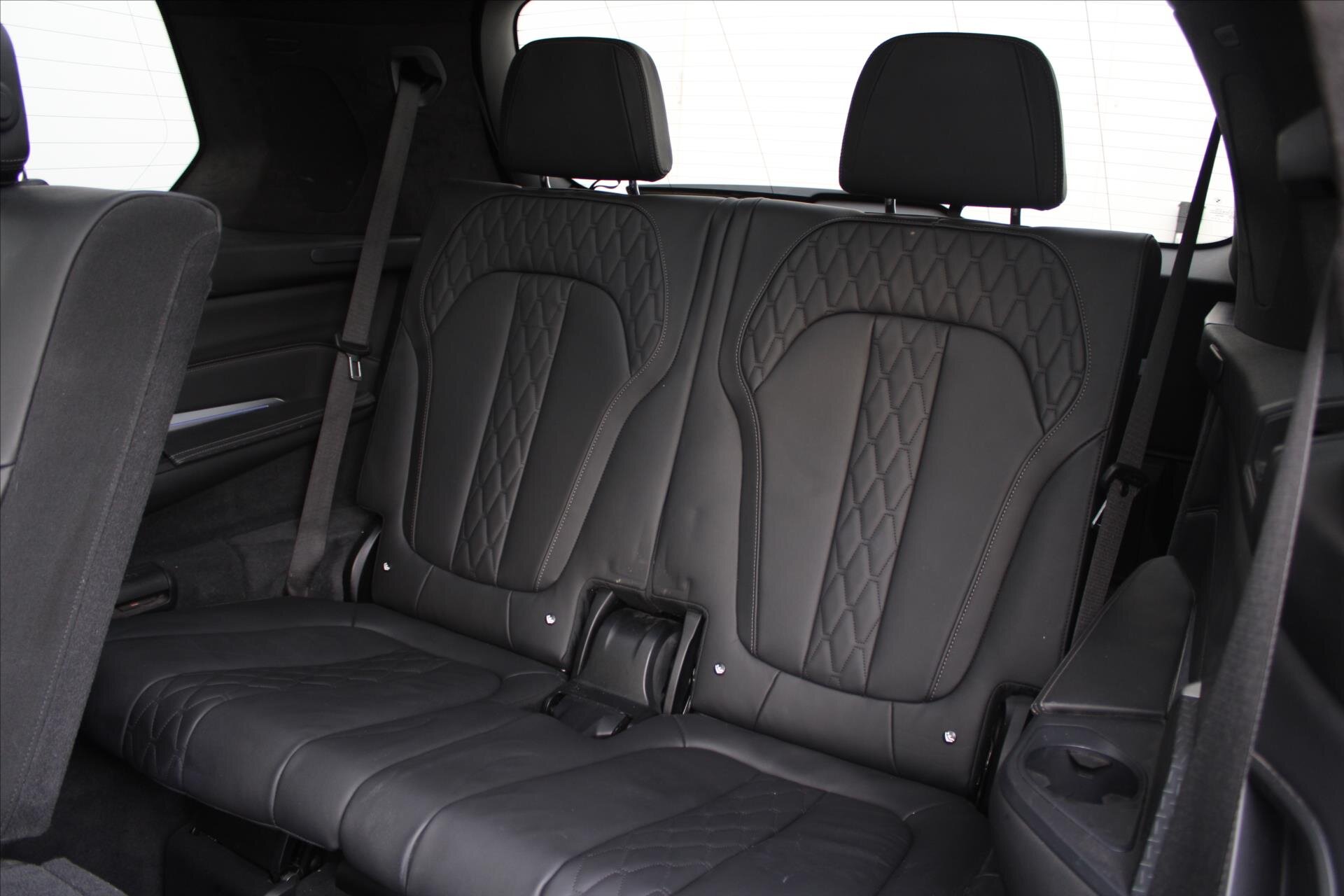 BMW X7 SUV 4,4 l 390 kw