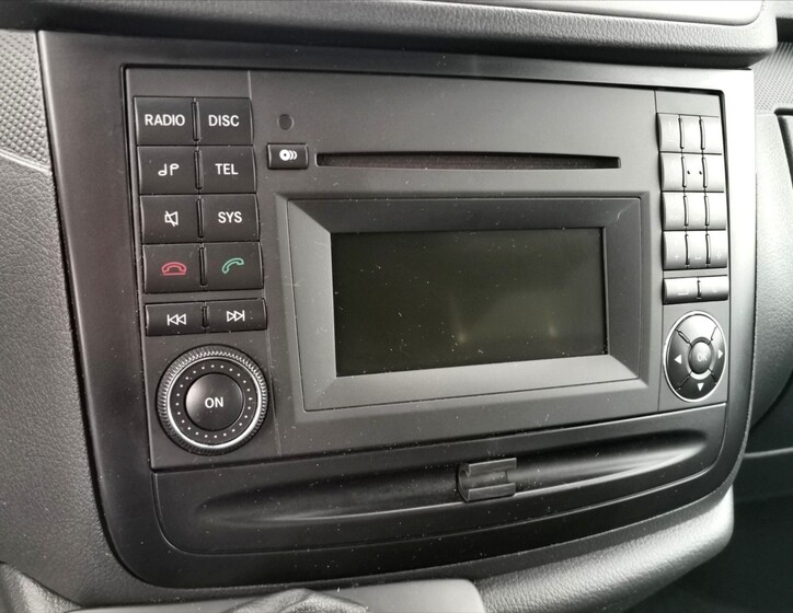 Mercedes-Benz Vito 11