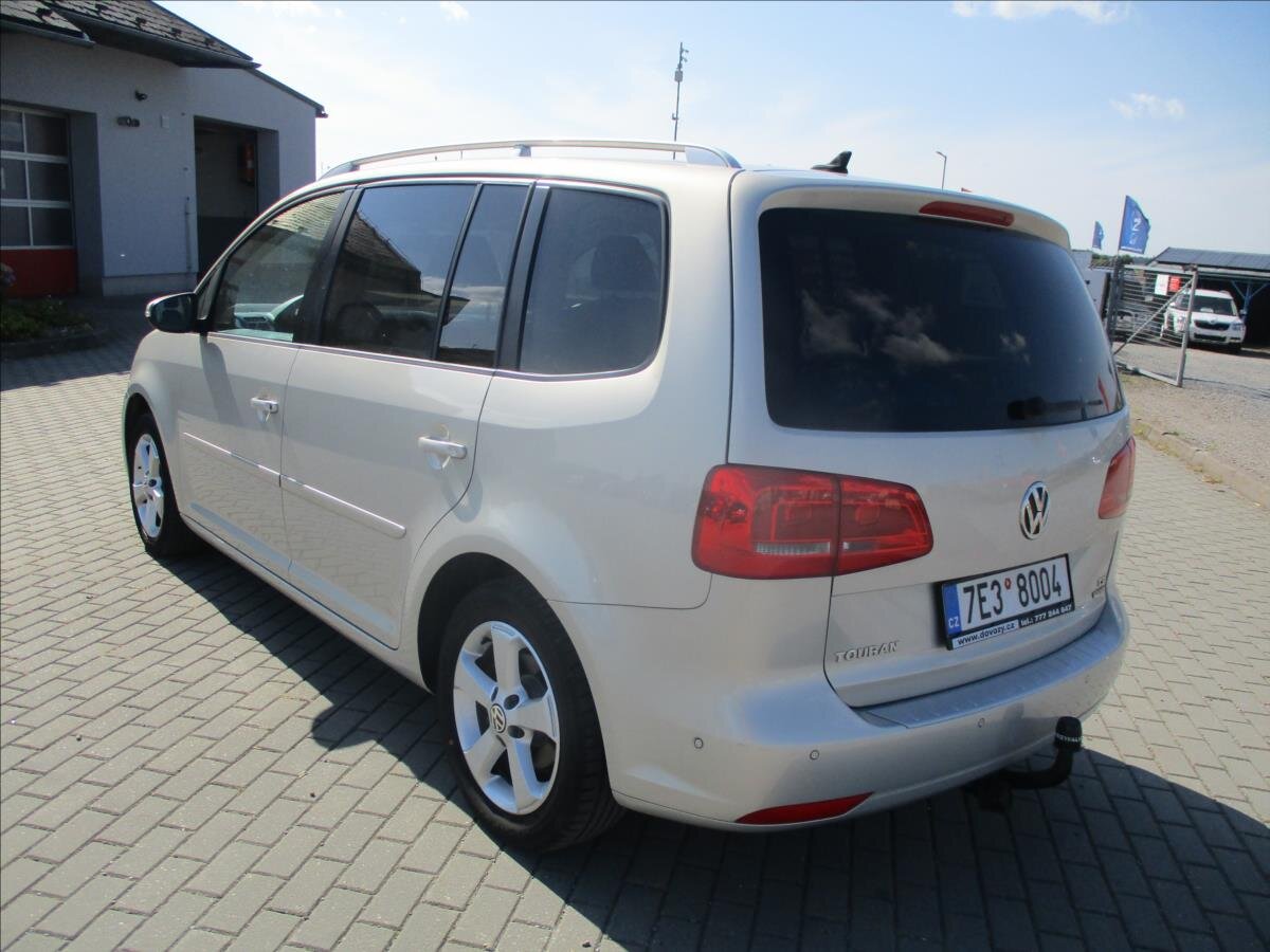 Volkswagen Touran Kombi 1,2 l 77 kw