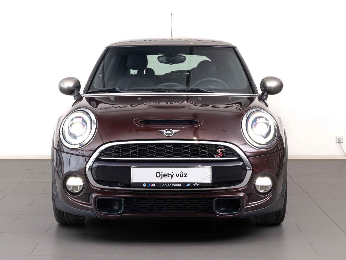 Mini Cooper Hatchback 2,0 l 141 kw
