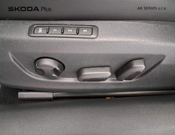 Škoda Superb Kombi 2,0 l 147 kw