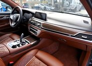 BMW Řada 7 Sedan / Limuzína 6,6 l 430 kw