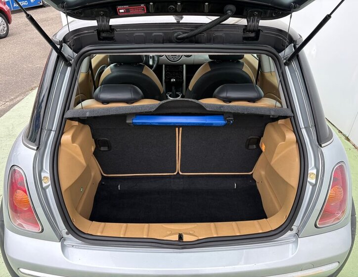 Mini Cooper Hatchback 1,6 l 85 kw