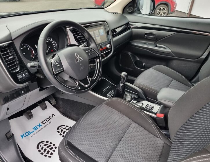 Mitsubishi Outlander SUV 2,0 l 110 kw