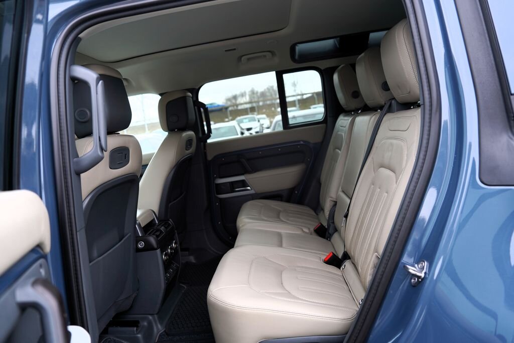 Land Rover Defender SUV 3,0 l 294 kw